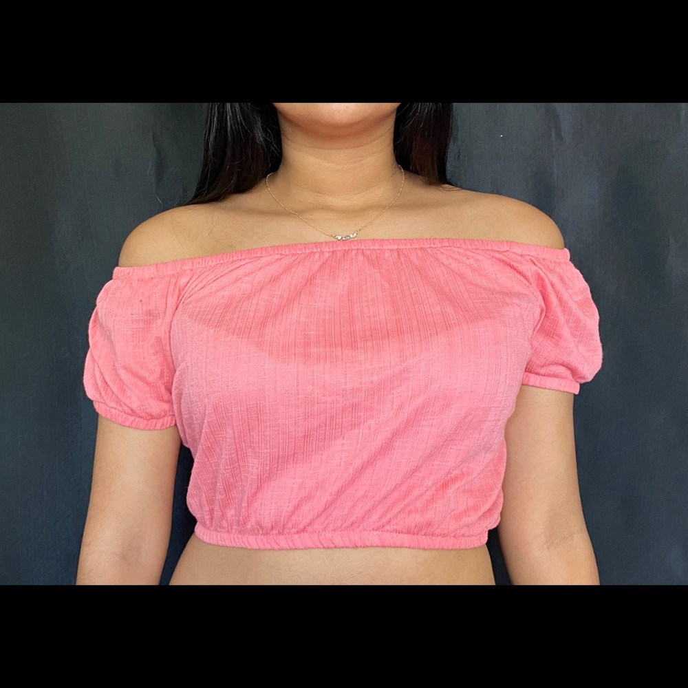 Crop top - Picture 2 of 2